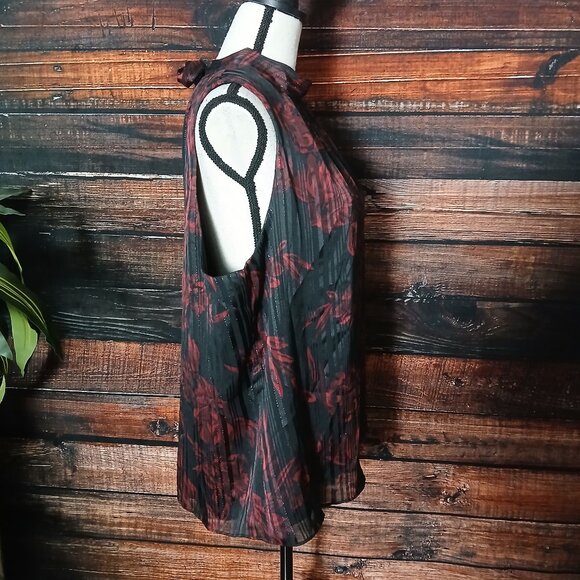 NWT White House Black Market Black and Red Floral Top with Metallic Accents XL - Picture 7 of 11